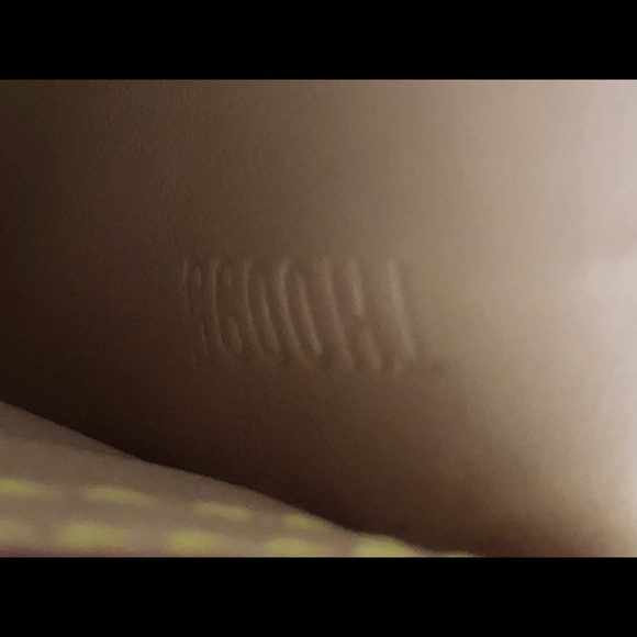 Louis Vuitton international wallet - Picture 10 of 11